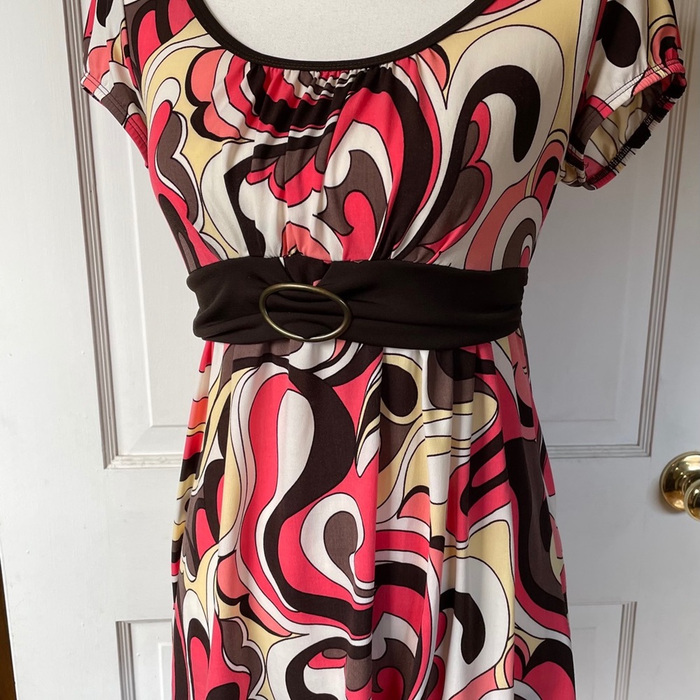 Groovy Retro Top - Picture 9 of 9